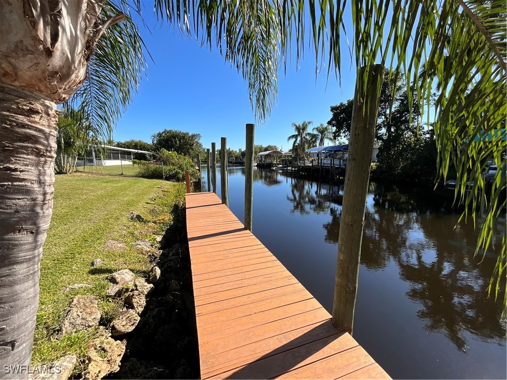 1712 Club House Road North Fort Myers FL 33917 225004437 image1