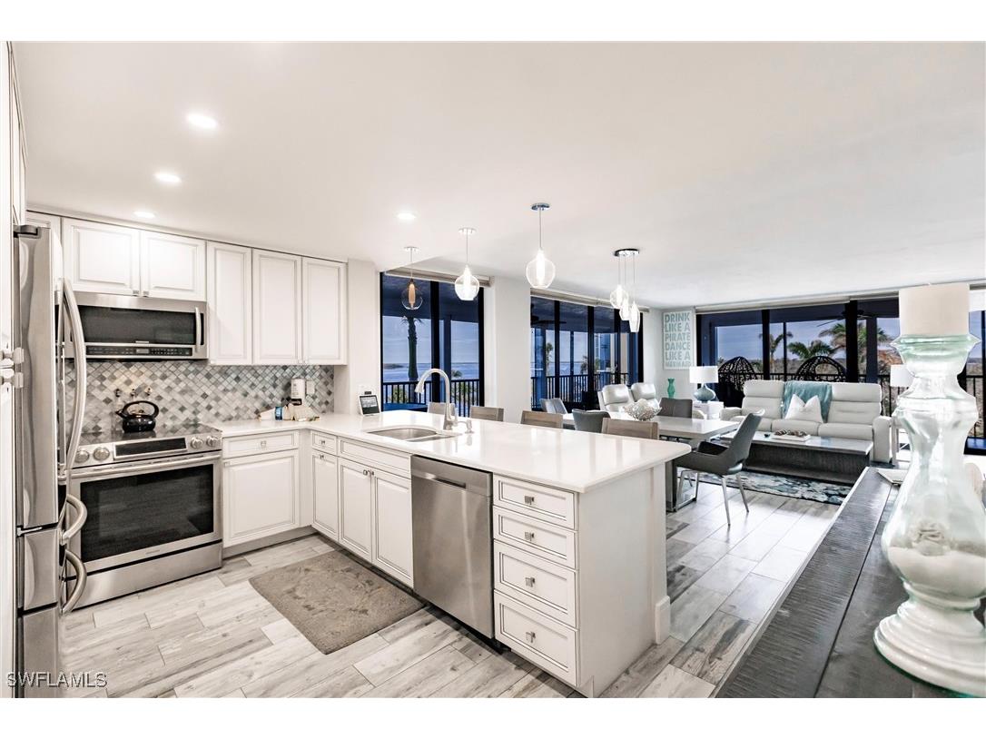 17170 Harbour Point Drive #437 Fort Myers FL 33908 224096249 image1