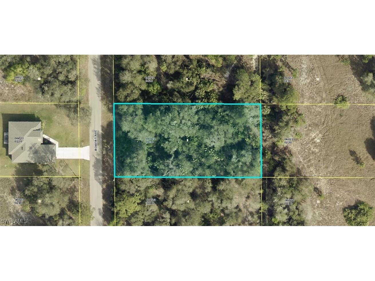 1718 Robert Avenue Lehigh Acres FL 33972 224072627 image1