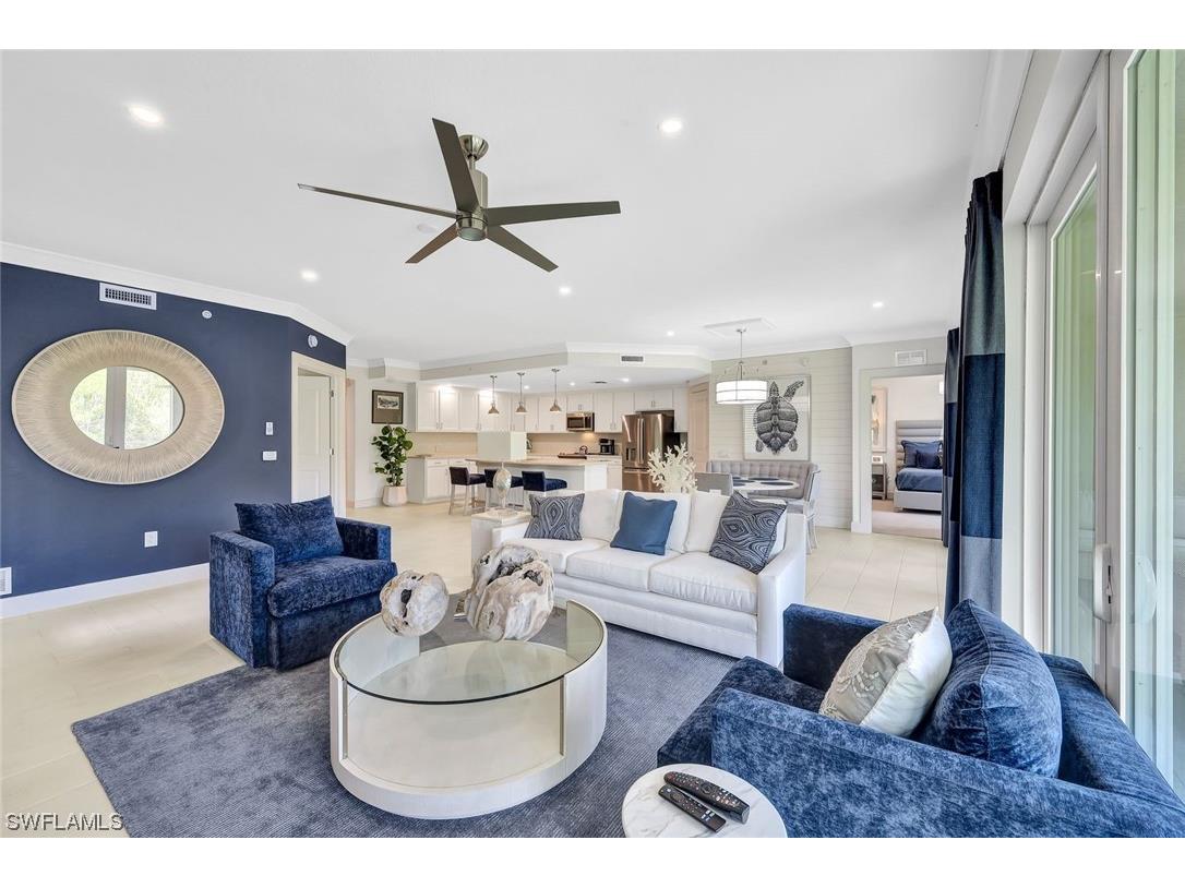 172 Indies Drive E #8-102 Naples FL 34114 223034682 image1