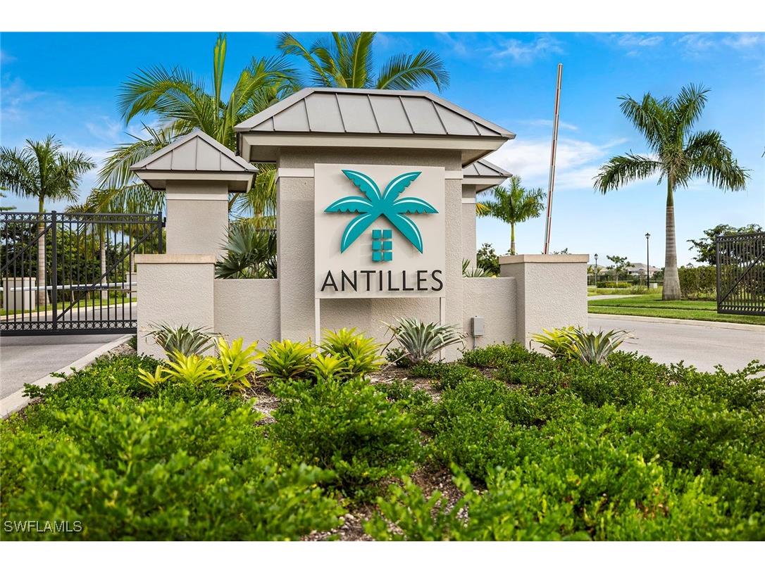 172 Indies Drive E #101 Naples FL 34114 225016102 image1