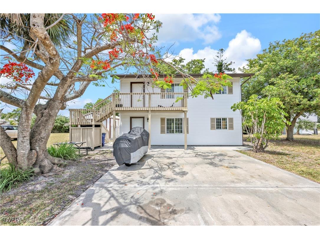 17209/17211 Whitewater Court Fort Myers Beach FL 33931 225044811 image1