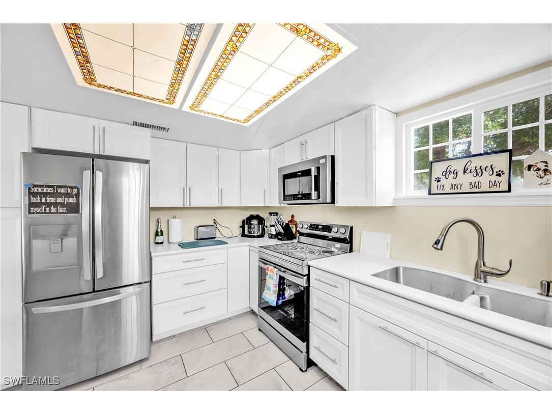 17209/17211 Whitewater Court Fort Myers Beach FL 33931 225044811 image9