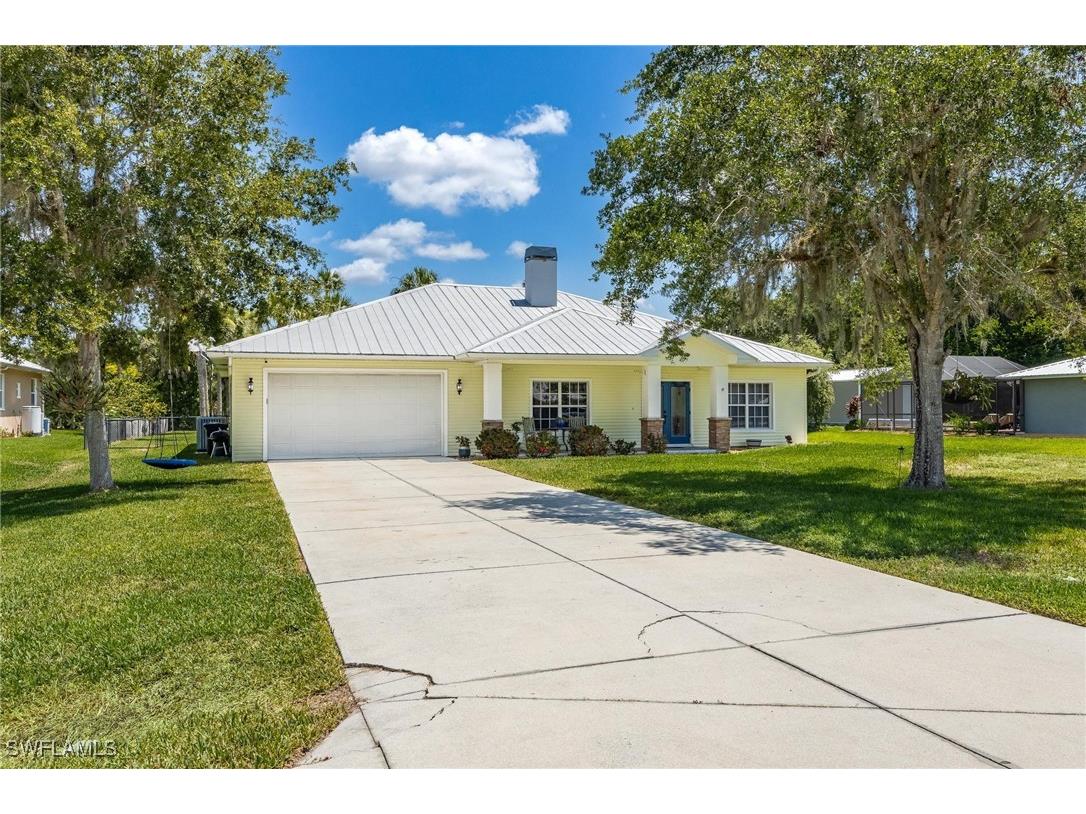 1724 Caloosa Estates Court Labelle FL 33935 225001548 image2