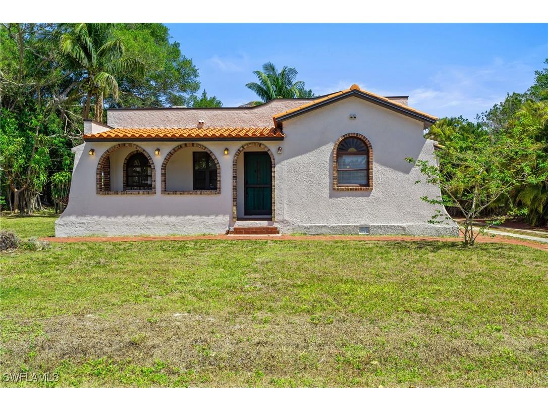 1725 Coronado Road Fort Myers FL 33901 225041940 image1