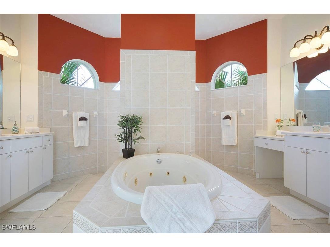 1725 SE 10th Place Cape Coral FL 33990 225042584 image22