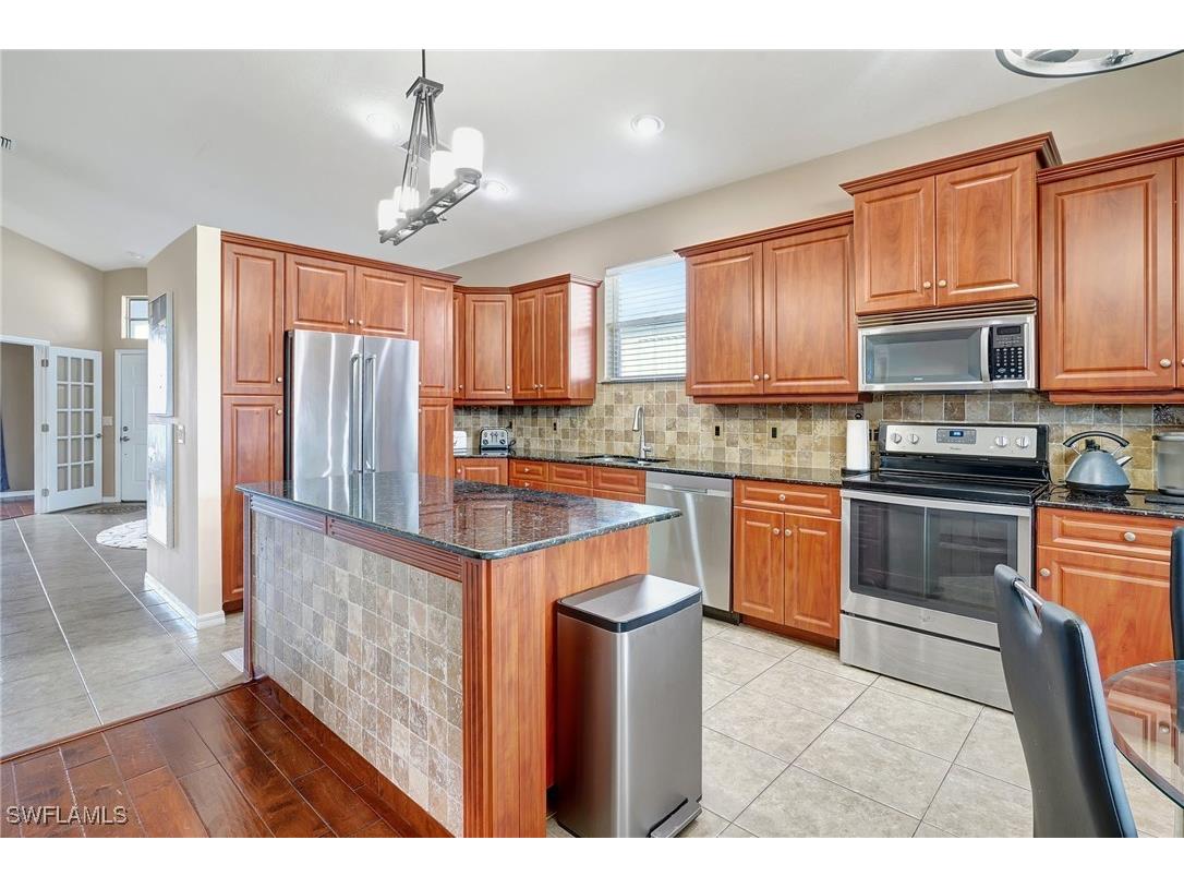 1741 Emerald Cove Circle Cape Coral FL 33991 225015343 image17