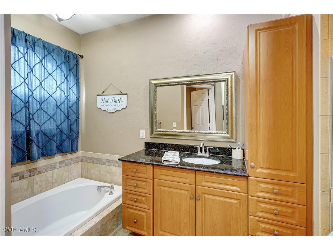 1741 Emerald Cove Circle Cape Coral FL 33991 225015343 image31