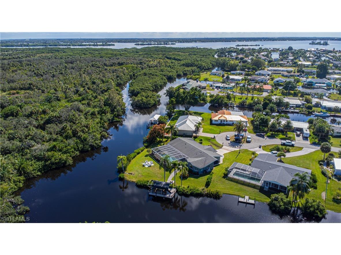 1753 Club House Road North Fort Myers FL 33917 223083607 image2