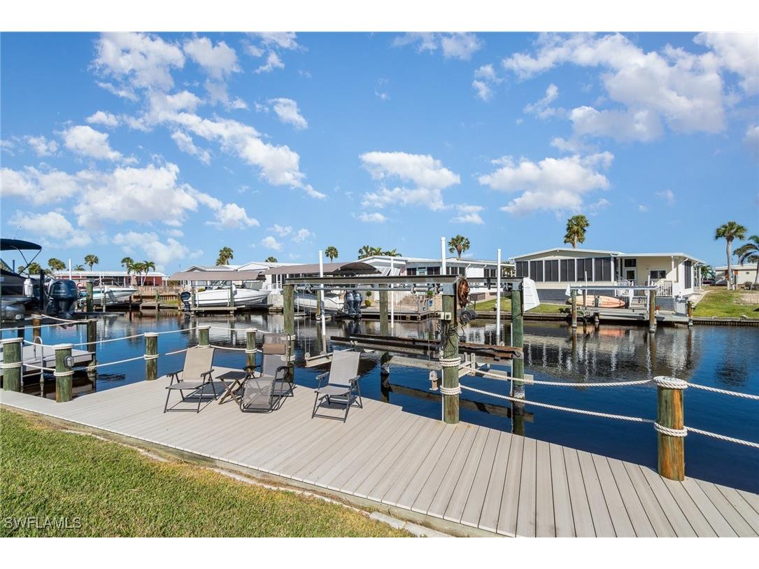 17801 Stevens Boulevard Fort Myers Beach FL 33931 224101276 image1