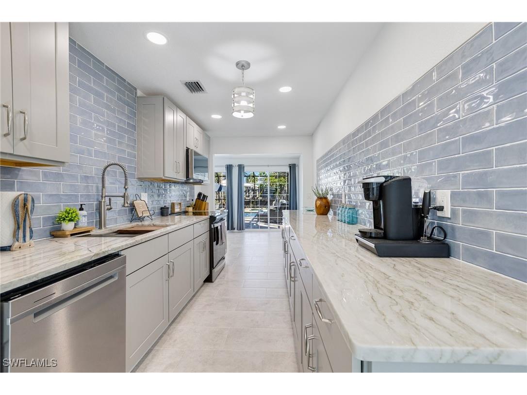 179 Hibiscus Drive Fort Myers Beach FL 33931 225045036 image10