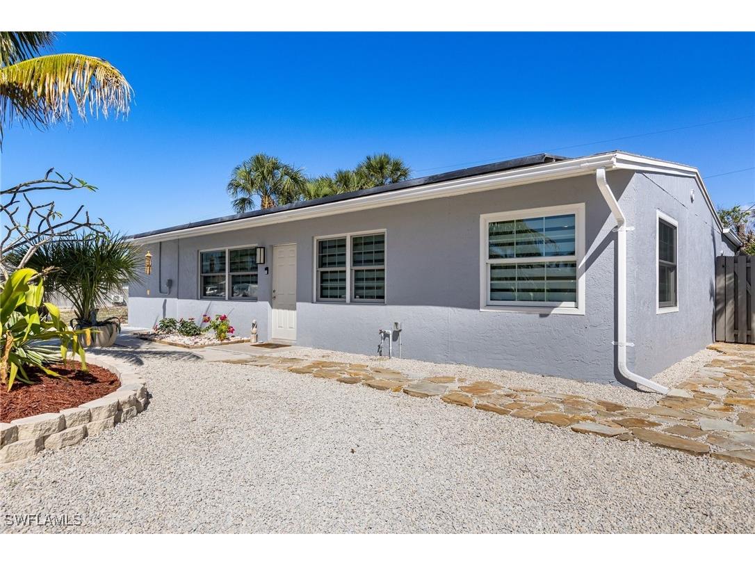 179 Hibiscus Drive Fort Myers Beach FL 33931 225045036 image2