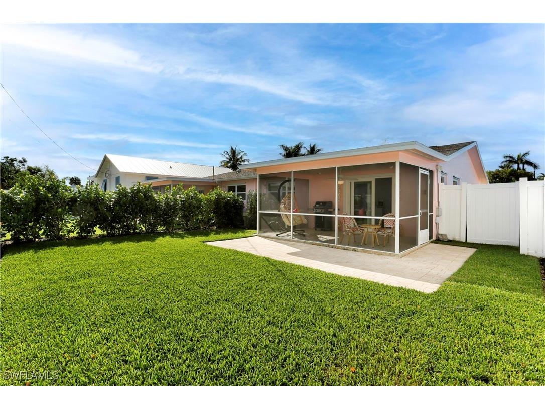 1793 Smugglers Cove #B Naples FL 34112 225044664 image17