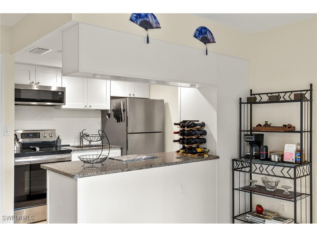 18 Bob O Link Court #18B Naples FL 34105 224104755 image7