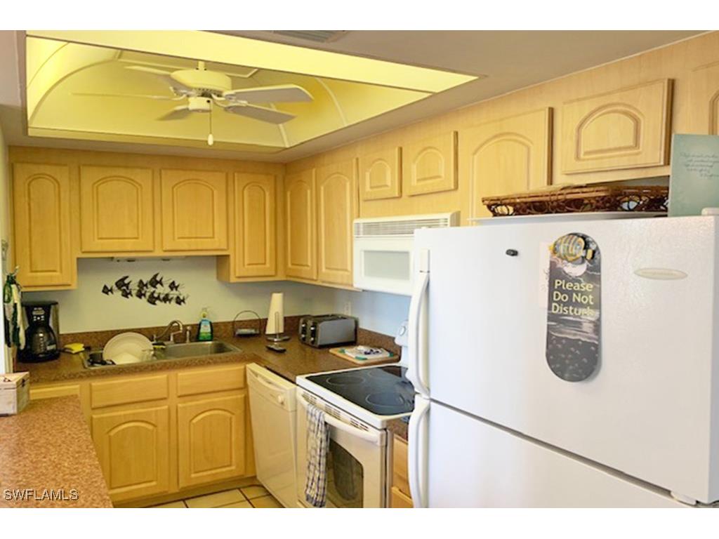 180 Seaview Court #111 Marco Island FL 34145 225051977 image8