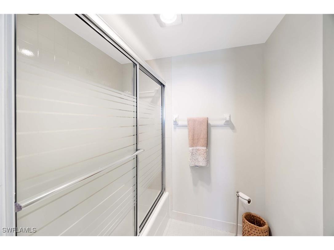 180 Seaview Court #814 Marco Island FL 34145 225044254 image14