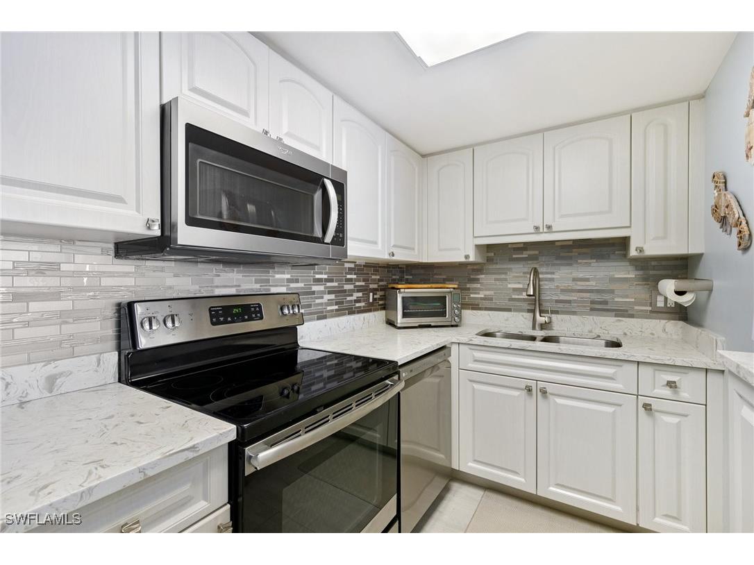 180 Seaview Court #911 Marco Island FL 34145 225018772 image12