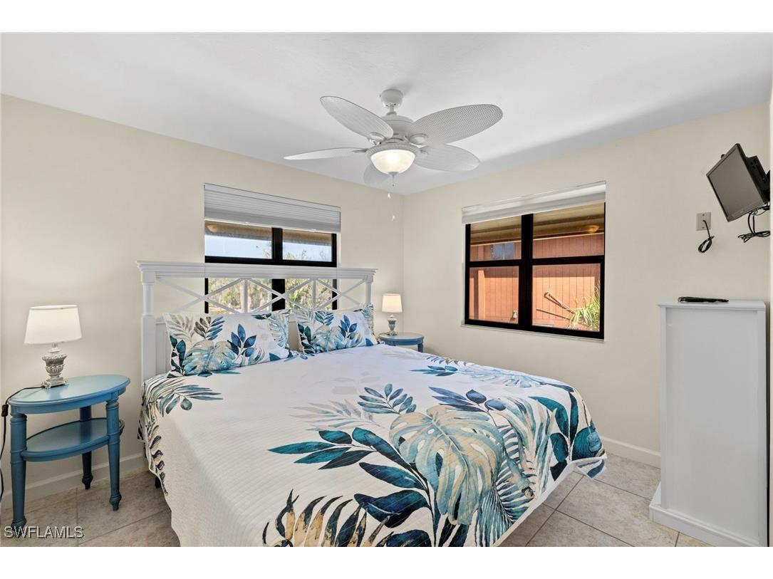 1811 Olde Middle Gulf Drive #1 Sanibel FL 33957 225024793 image16