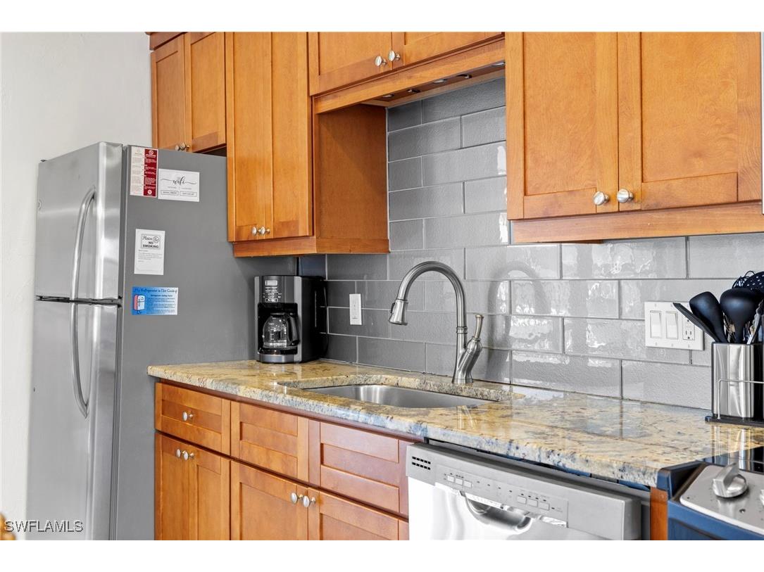 1811 Olde Middle Gulf Drive #1 Sanibel FL 33957 225024793 image8