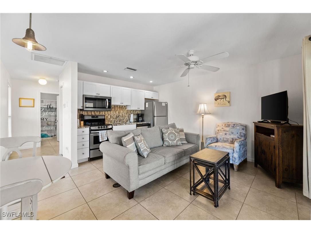 1811 Olde Middle Gulf Drive #10 Sanibel FL 33957 225019377 image3