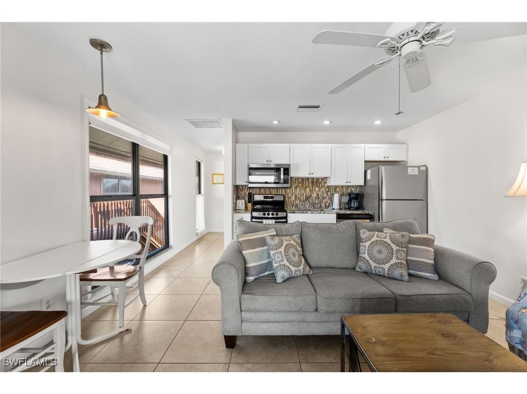 1811 Olde Middle Gulf Drive #10 Sanibel FL 33957 225019377 image4