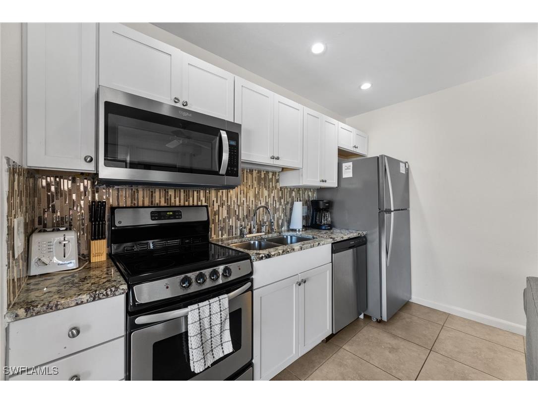 1811 Olde Middle Gulf Drive #10 Sanibel FL 33957 225019377 image9