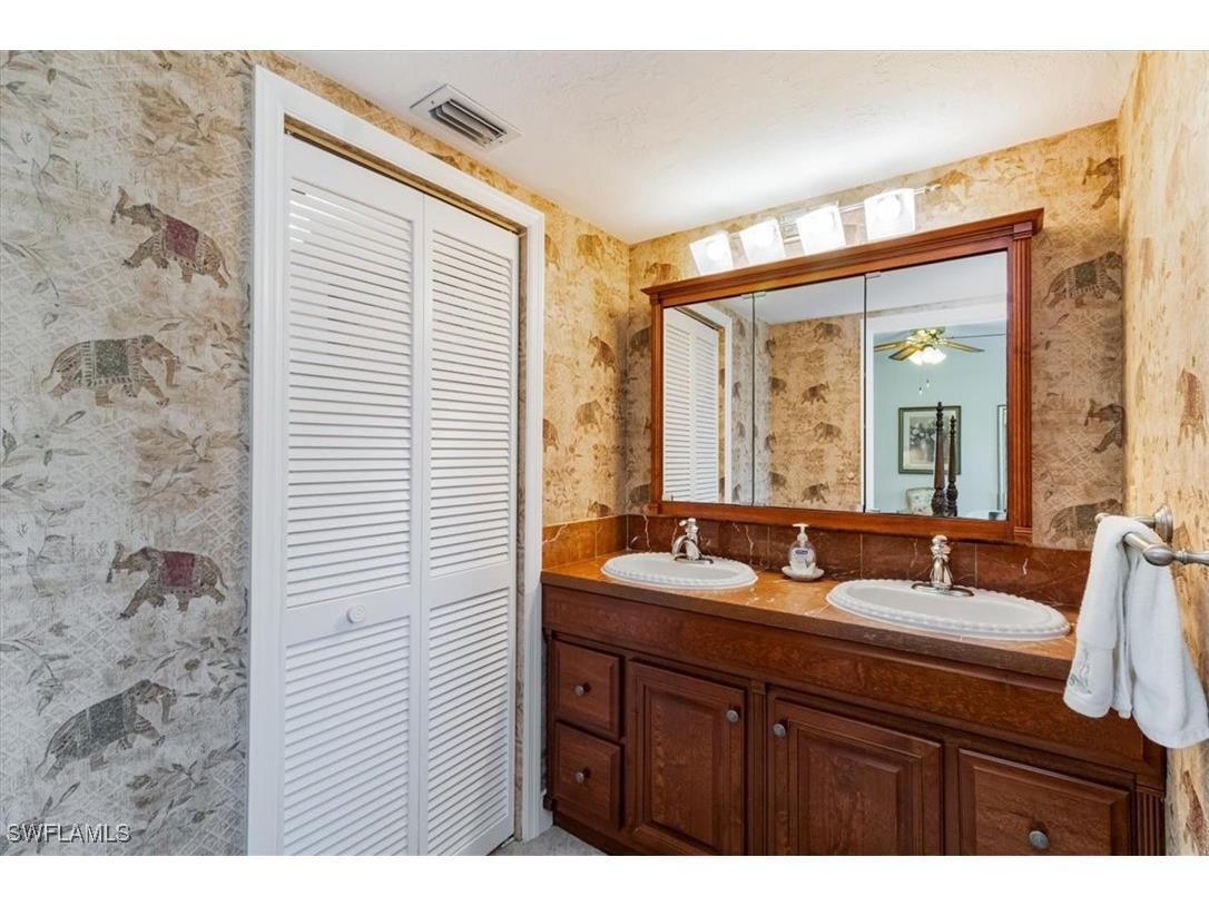 1816 Kings Lake Boulevard #101 Naples FL 34112 225033255 image14