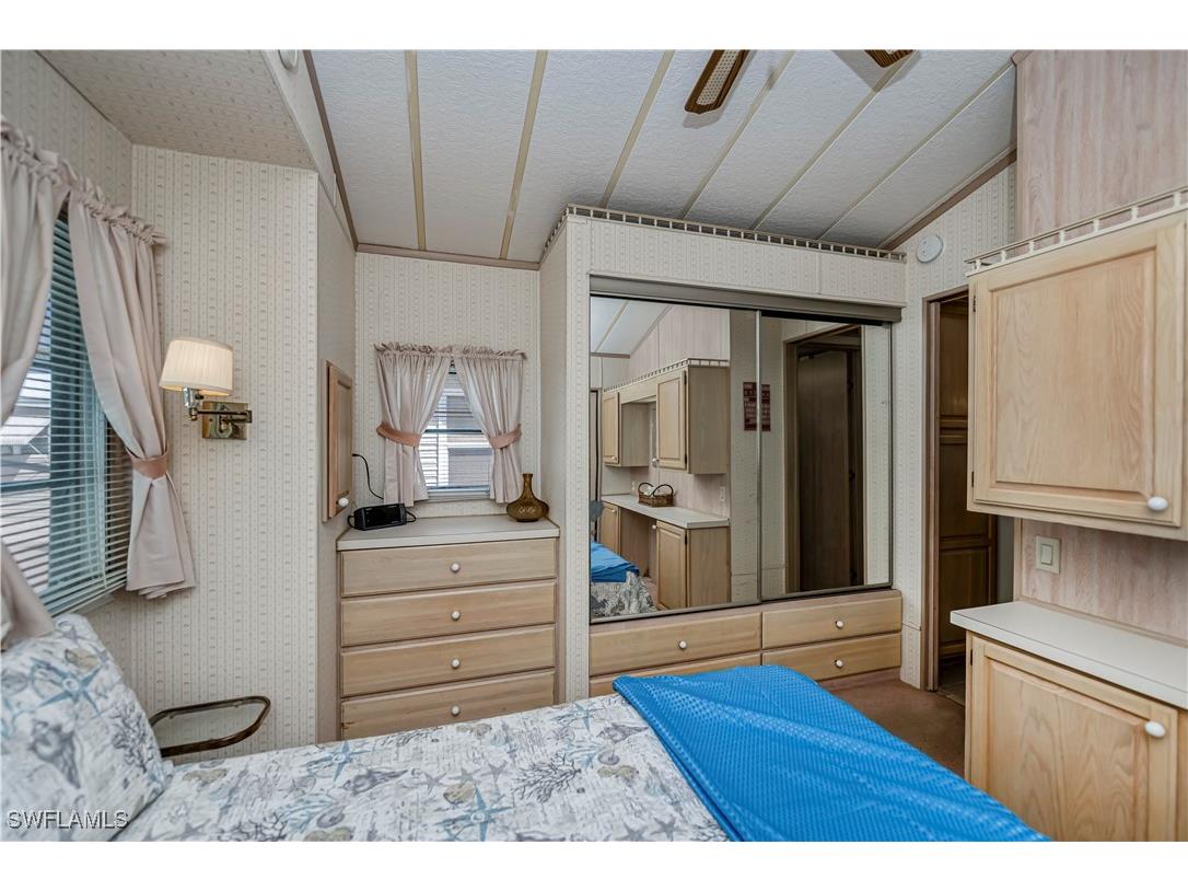 182 Caravan Circle North Fort Myers FL 33903 225033530 image11