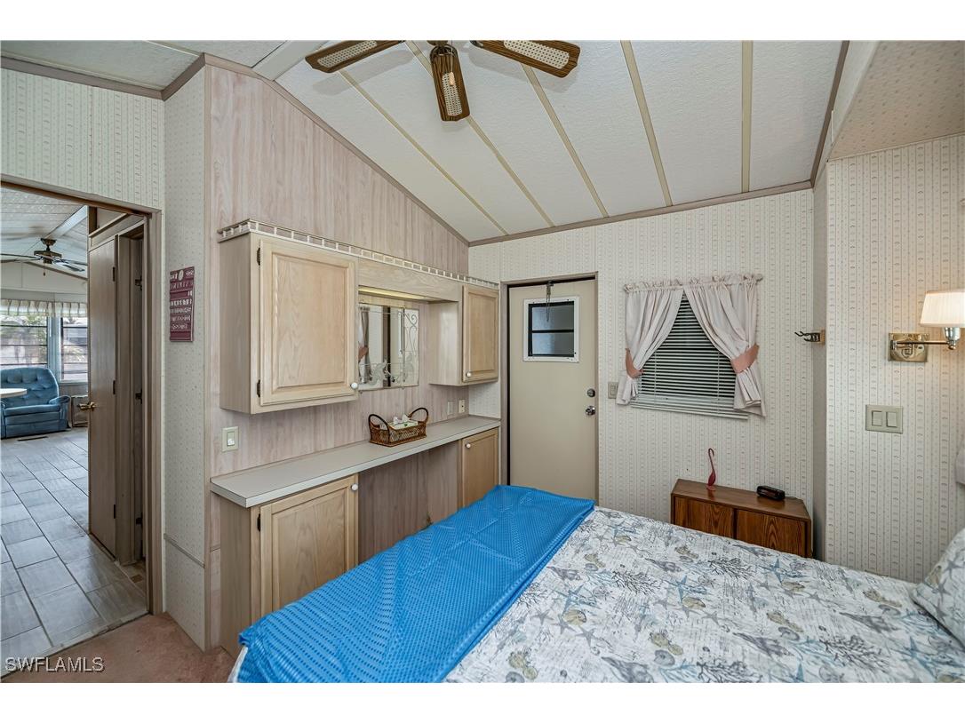 182 Caravan Circle North Fort Myers FL 33903 225033530 image12