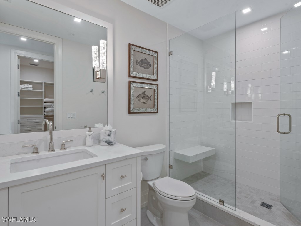 1820 Gulf Shore Boulevard N #202 Naples FL 34102 225047538 image30