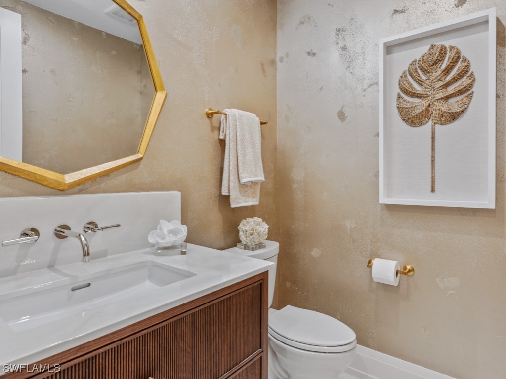 1820 Gulf Shore Boulevard N #202 Naples FL 34102 225047538 image33