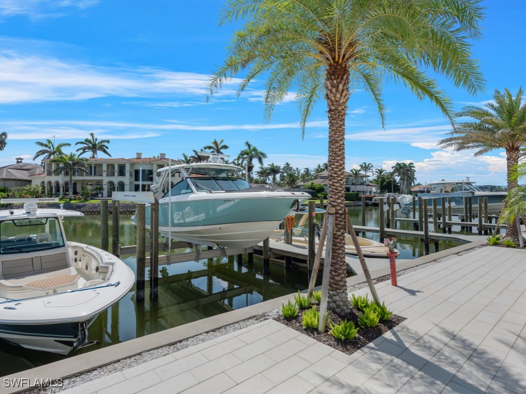 1820 Gulf Shore Boulevard N #202 Naples FL 34102 225047538 image37