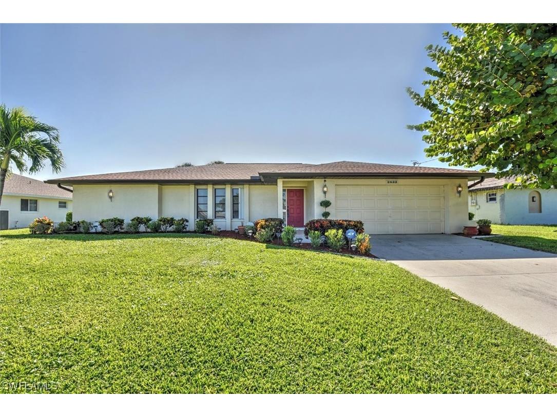 1822 SE 11th Terrace Cape Coral FL 33990 223090690 image1
