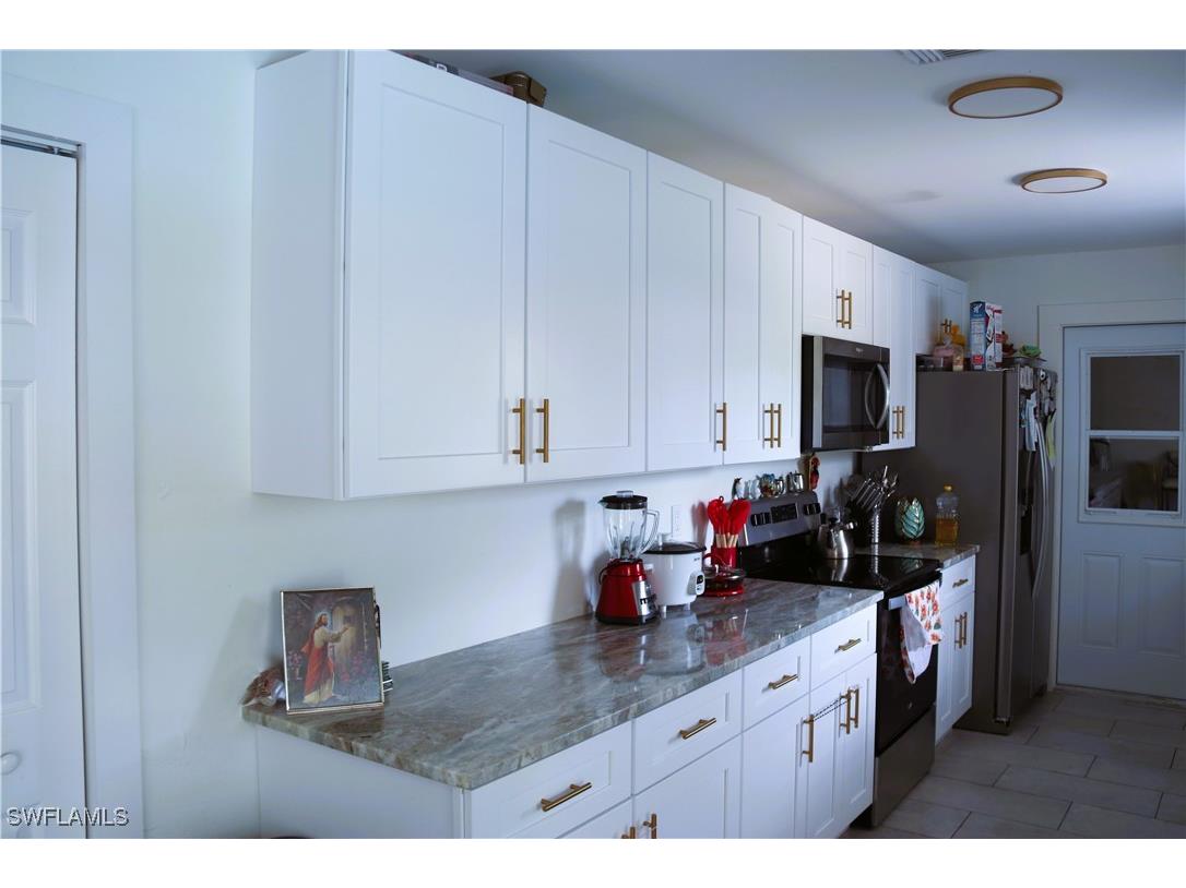 18254 Lowe Drive Fort Myers FL 33967 225037249 image4