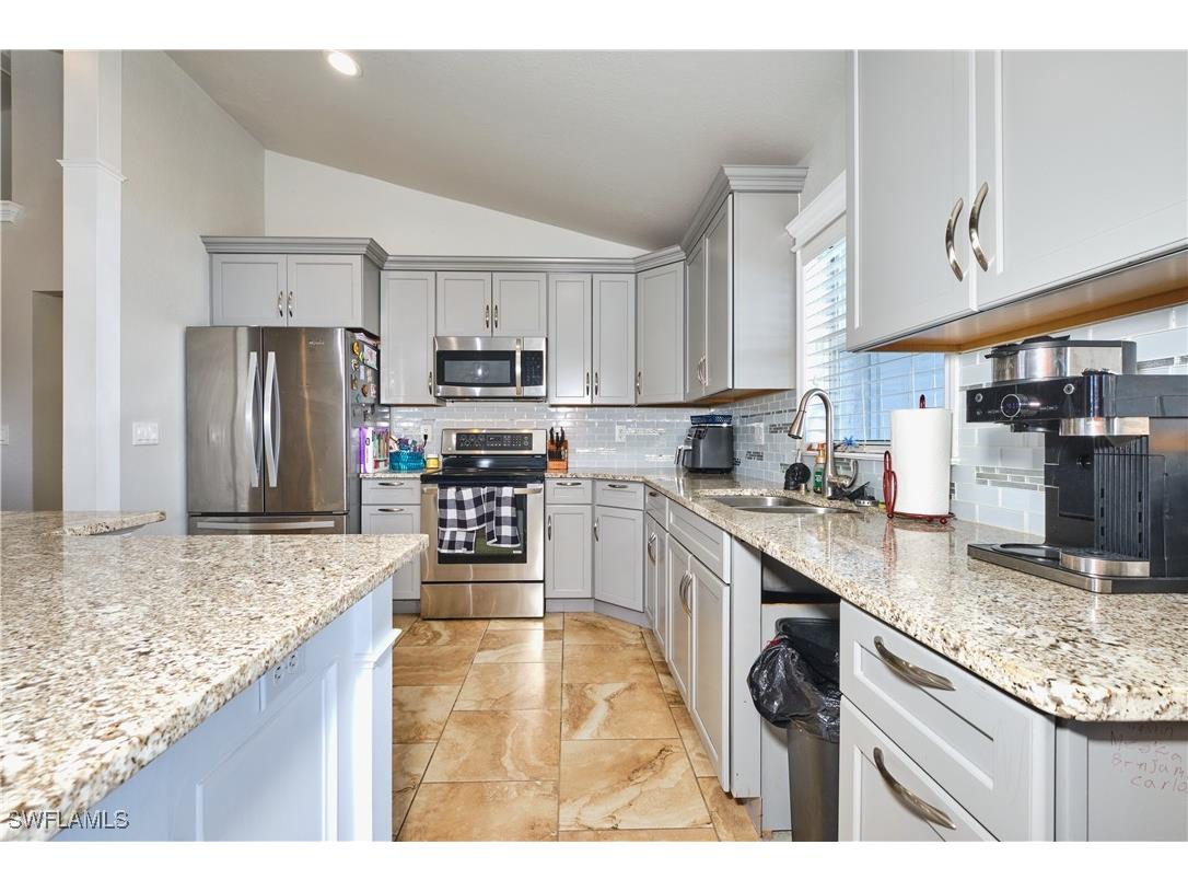 1826 NE 17th Place Cape Coral FL 33909 225044009 image11