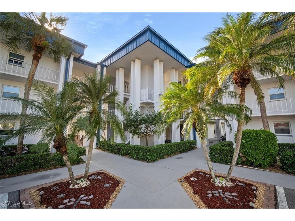1828 Pine Valley Drive #310 Fort Myers FL 33907 225048116 image1
