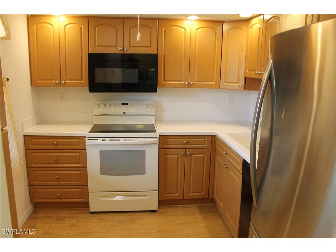 1828 Pine Valley Drive #310 Fort Myers FL 33907 225048116 image4
