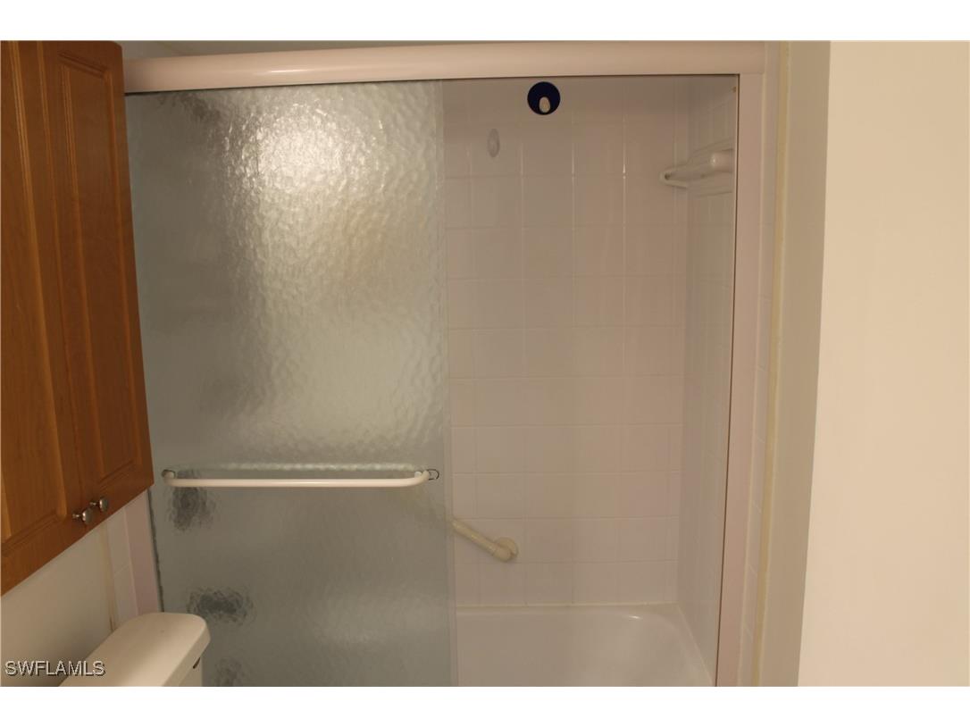 1828 Pine Valley Drive #310 Fort Myers FL 33907 225048116 image7