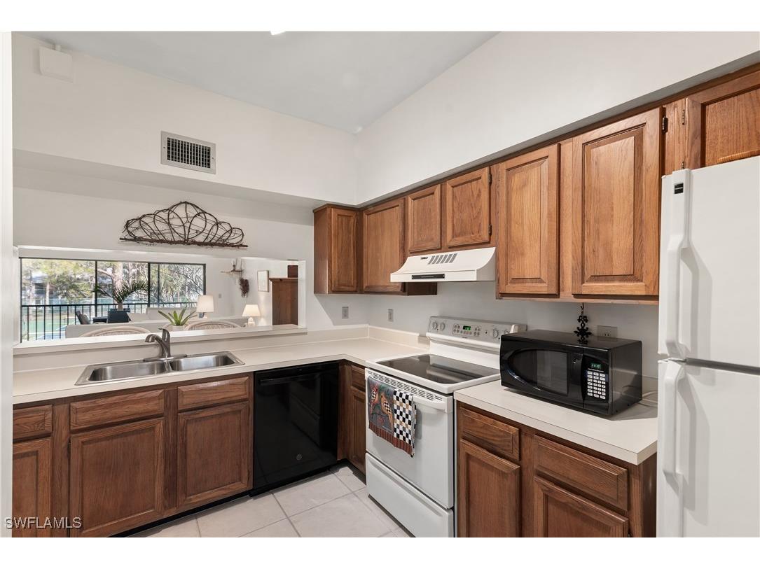 1833 Courtyard Way #E204 Naples FL 34112 225002567 image7