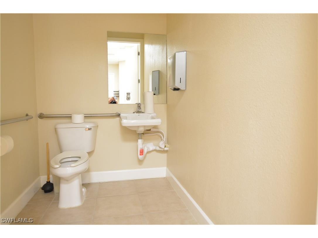 18350 Murdock Circle #101 Port Charlotte FL 33948 223079000 image6