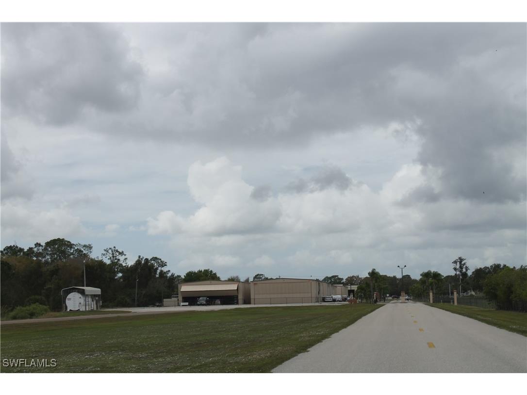 18787 Baseleg Avenue North Fort Myers FL 33917 224102285 image43