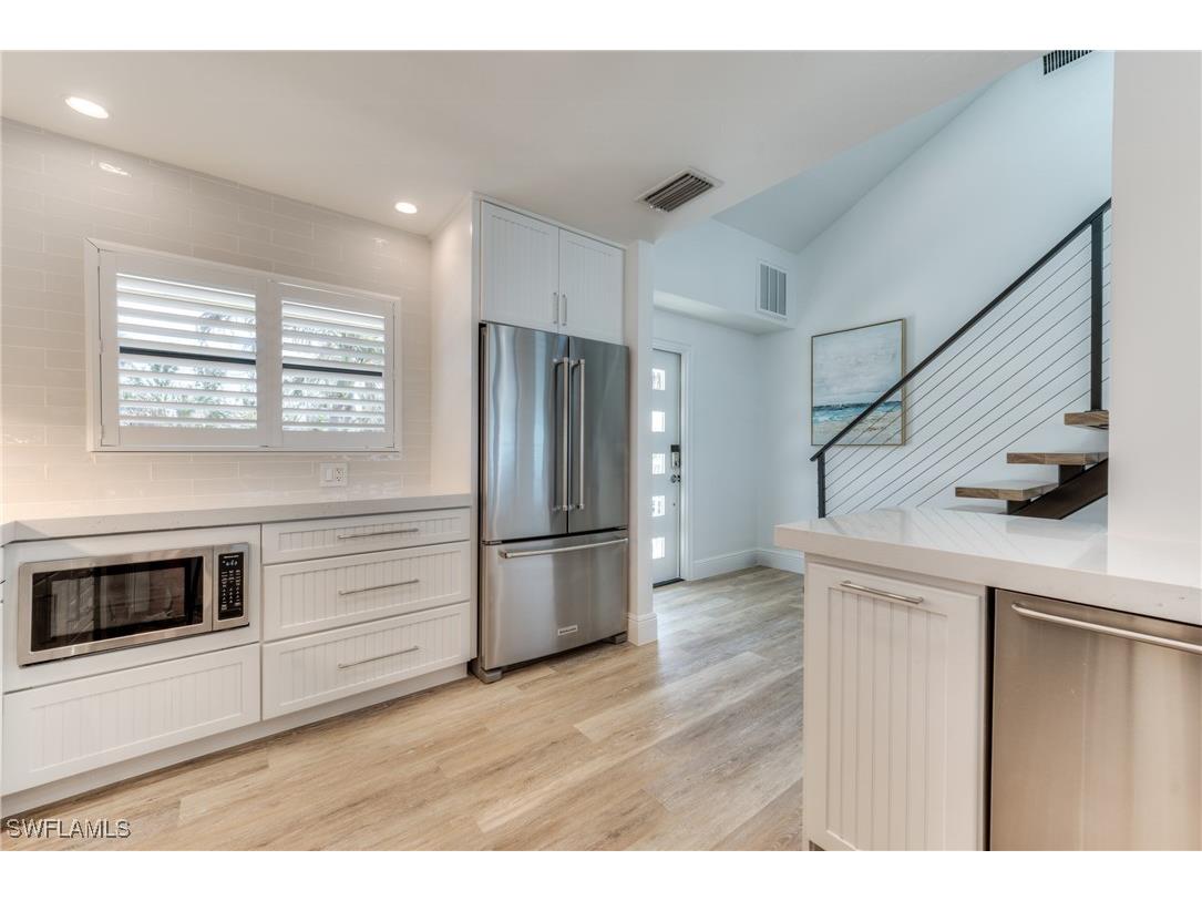 19 Beach Homes Captiva FL 33924 225028912 image7