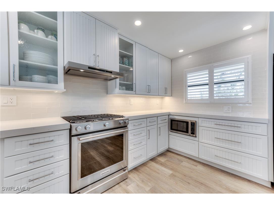 19 Beach Homes Captiva FL 33924 225028912 image8