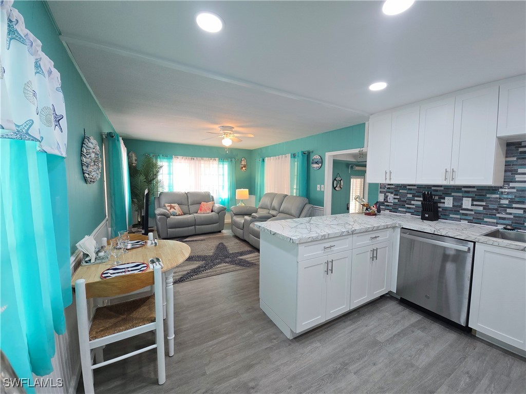 19 Moorhead Manor Naples FL 34112 225010843 image3