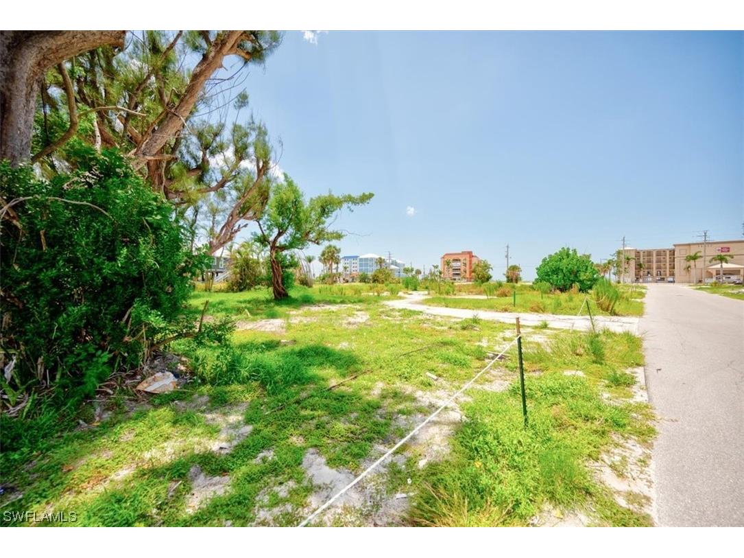 190 Matanzas Street Fort Myers Beach FL 33931 223058482 image3