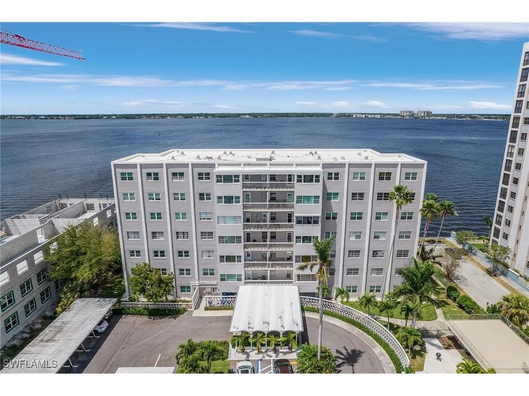 1900 Clifford Street #403 Fort Myers FL 33901 225036164 image1