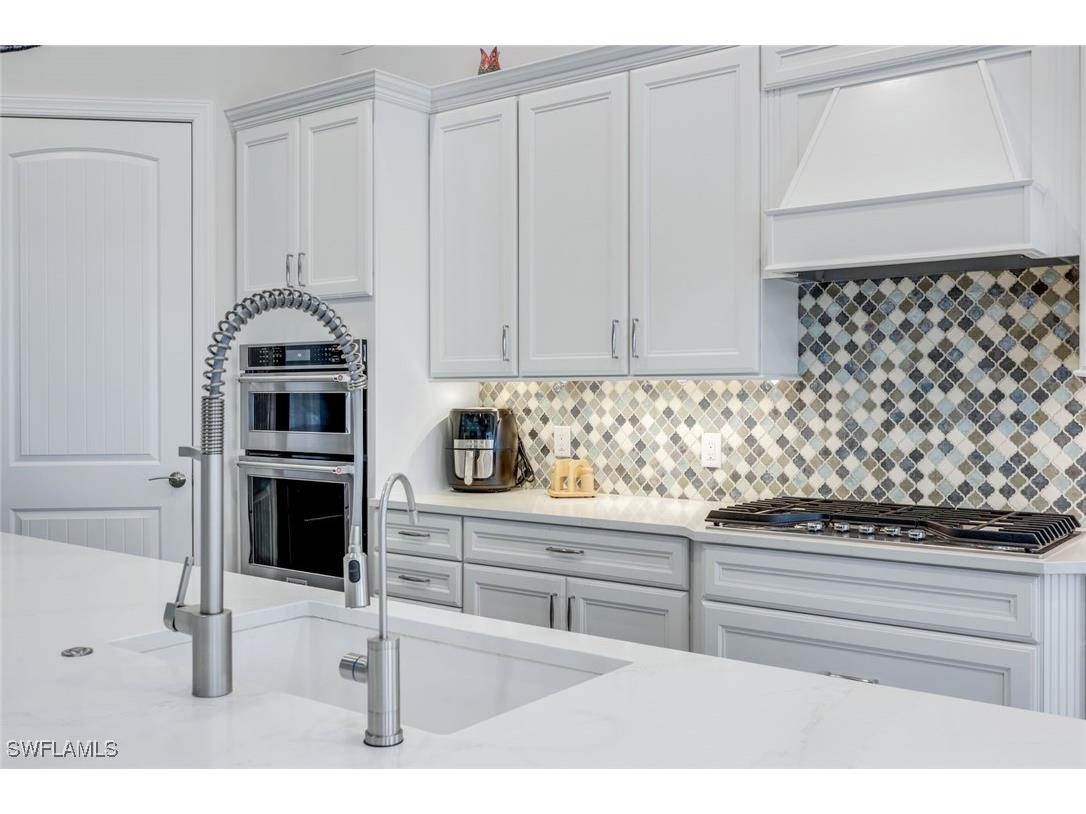 19009 Aqua Shore Drive Fort Myers FL 33913 225026907 image9