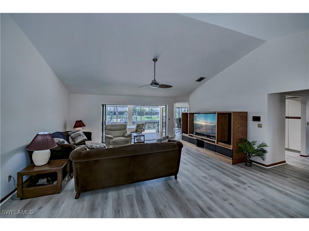 1903 SE 10th Avenue Cape Coral FL 33990 225027253 image14