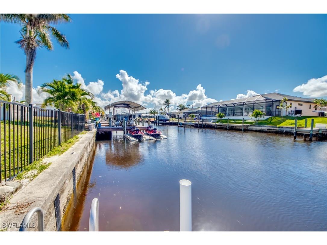 1906 SE 26th Street Cape Coral FL 33904 225022392 image1