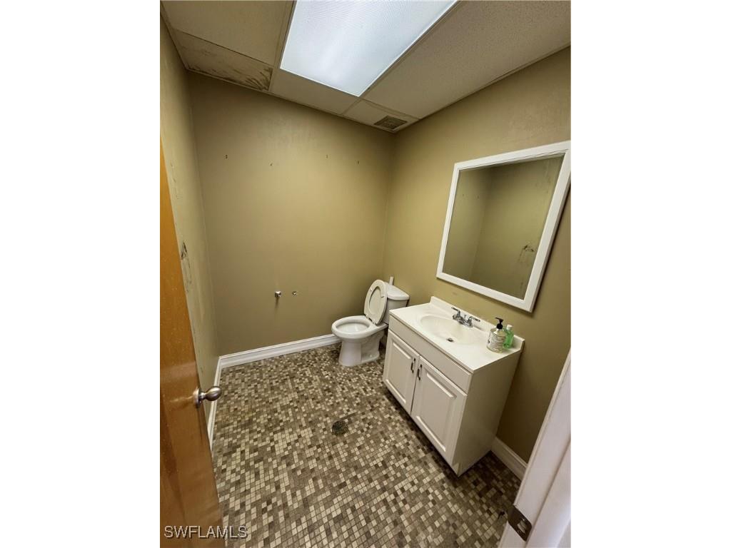 1910 Park Meadows Drive Fort Myers FL 33907 225041212 image5